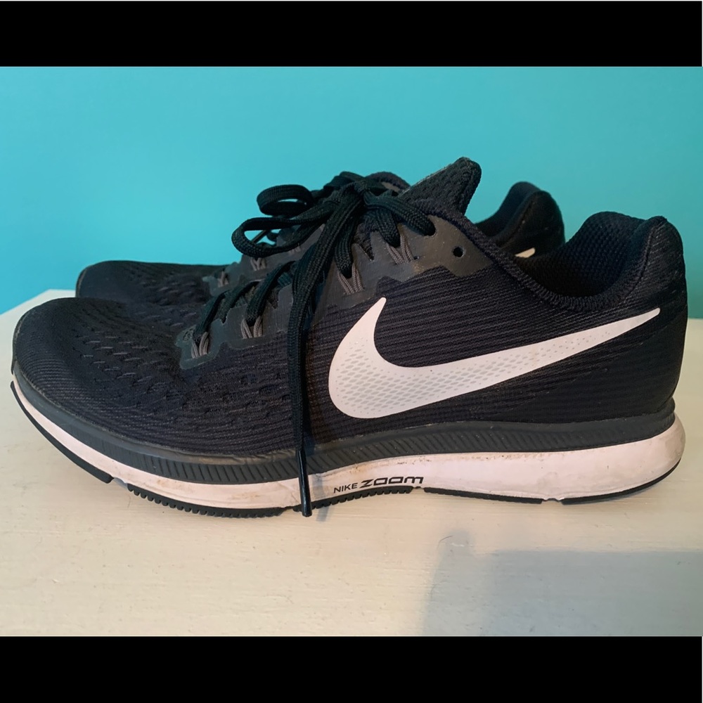 Nike zoom Pegasus shoes